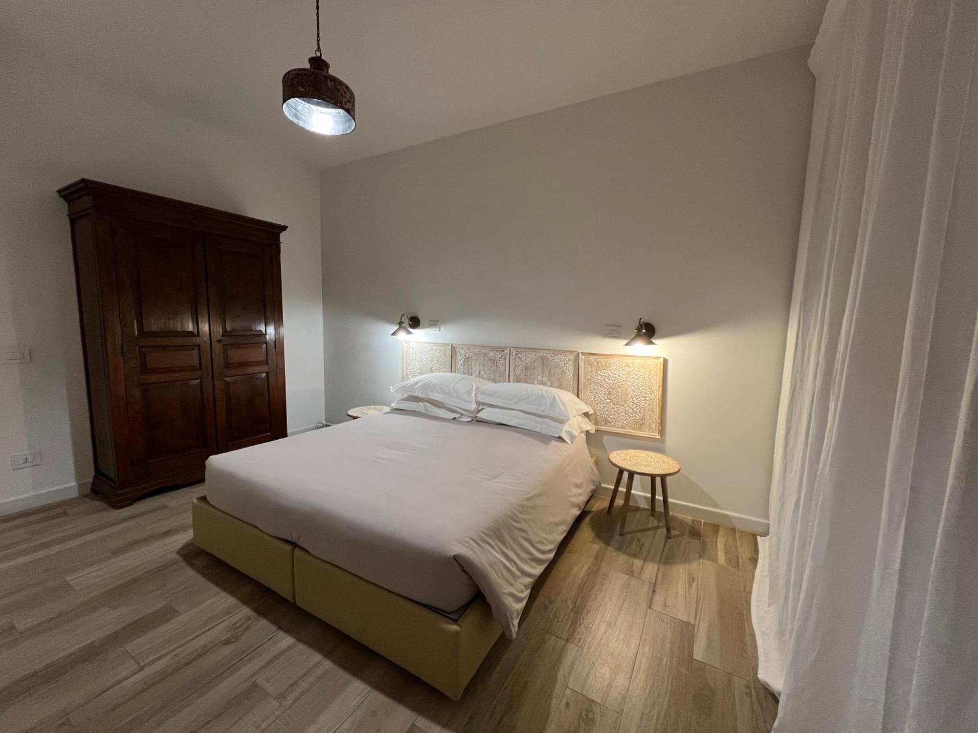Bellhome 1 - Elegante Appartamento Nel Centro Di Bari Exterior photo